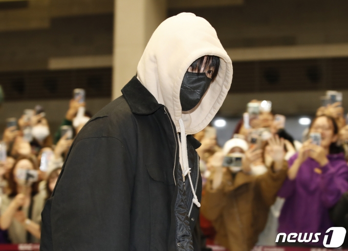 [사진] 방탄소년단 정국, 군 입대 전 일본 출장갑니다