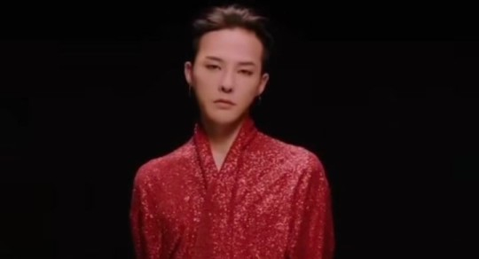  그룹 '빅뱅' 멤버 겸 솔로가수 지드래곤(35·권지용)이 '마약 투약' 의혹과 관련 모발에 이어 손·발톱 정밀 감정에서도 음성 판정을 받으면서, 컴백 활동에 나설 지 관심을 끈다. /사진=지드래곤 인스타그램