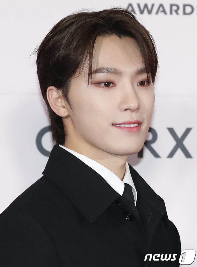 [사진] 세븐틴 디노, 빛나는 미소