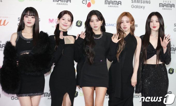 (여자)아이들 민니(왼쪽부터)와 미연, 소연, 우기, 슈화가 29일 일본 도쿄돔에서 열린 ‘2023 마마 어워즈(2023 MAMA AWARDS)’에 참석하고 있다. 2023.11.29/뉴스1 ⓒ News1 권현진 기자
