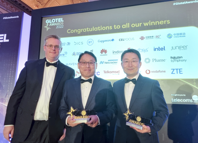 (왼쪽부터) Telecoms.com의 Scott Bicheno Editorial Director, 서원철 KT 보안관제센터장, 조준호 KT 공공안전망운영센터장. /사진=KT