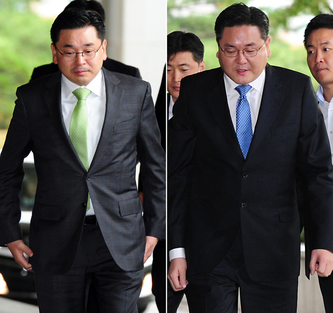 LIG그룹 오너가 형제인 구본상(왼쪽) 회장과 동생 구본엽 전 LIG건설 부사장이 두둑한 배당금을 챙긴 것으로 나타났다. 사진은 두 오너가 형제의 2021년 모습. /사진=뉴스1
