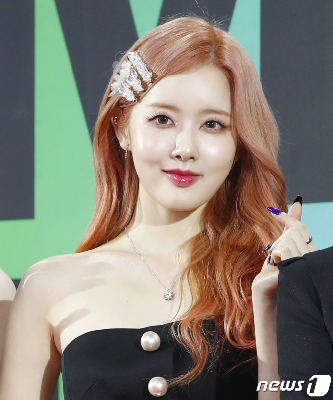 [사진] 스테이씨 시은, 인형