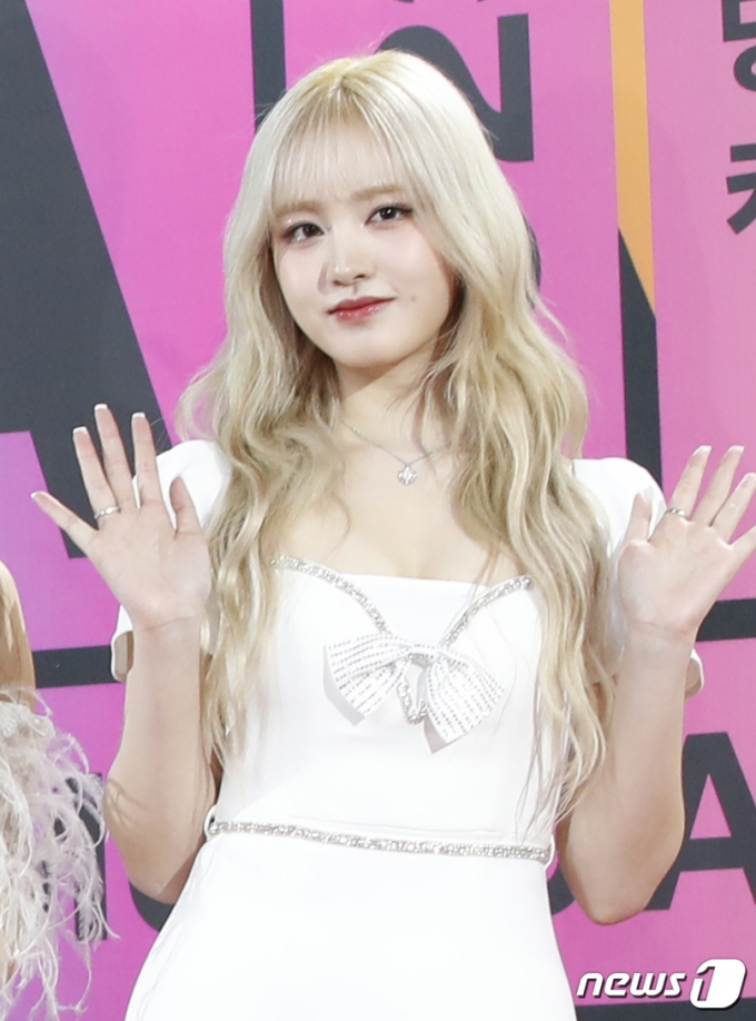 [사진] '리즈' 미모 경신