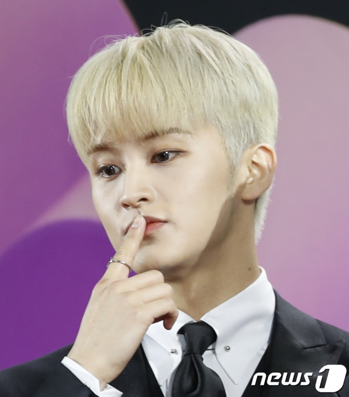 [사진] '키스' 마크