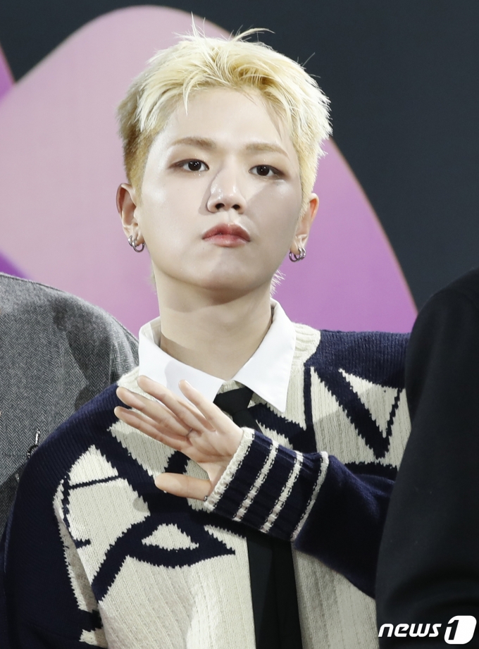 [사진] 보이넥스트도어 리우, 금발이 너무 멋져