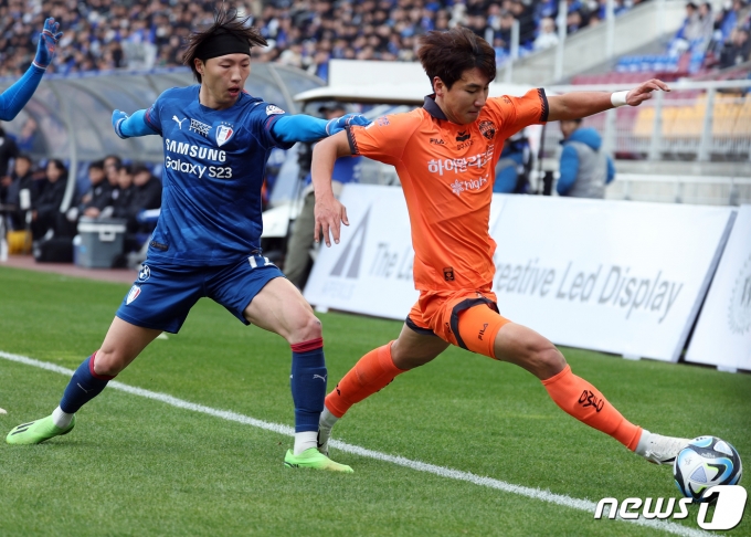 [뉴스1 PICK]'축구 명가의 몰락' 수원삼성 창단 첫 2부리그 강등