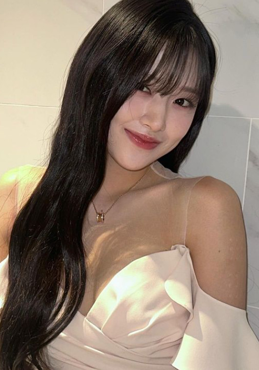 안유진