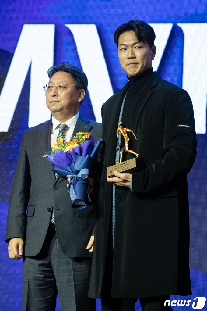 [사진] 울산현대 김영권, K리그1 MVP 수상
