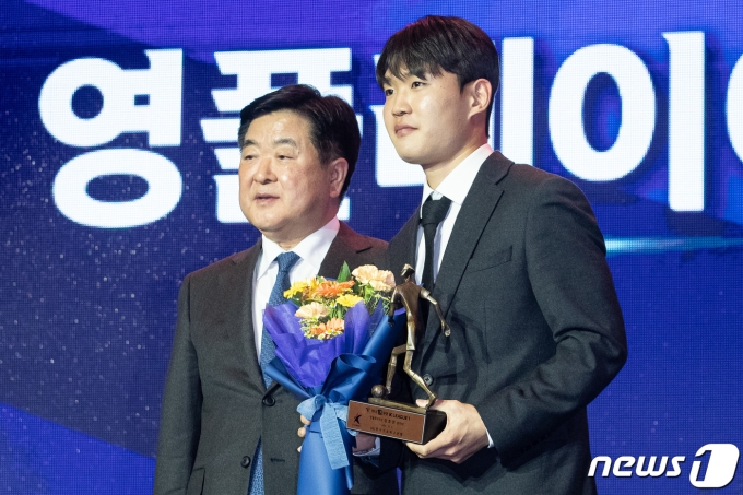 [사진] K리그1 영플레이어상에 광주FC 정호연