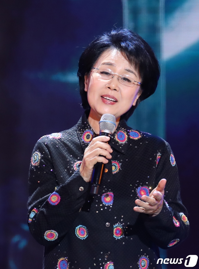 [사진] 심수봉, 감동 그 자체
