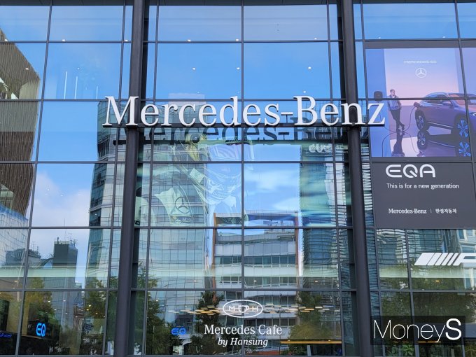 BMW, Ǳ ġ  , 12 Ǹŷ 