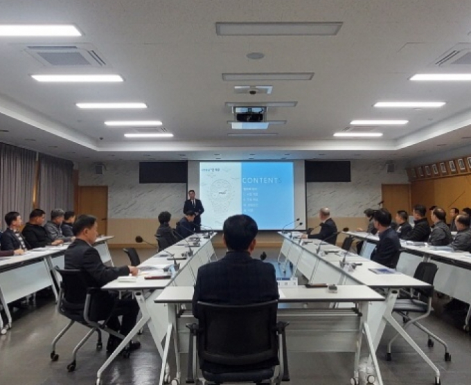 파주시는 4일 시청 대회의실에서 '파주시 민원콜센터 구축' 사업의 완료보고회를 개최했다고 5일 밝혔다. / 사진제공=파주시