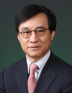 김철주 금융채권자 조정위원회 위원장이 신임 생보협회장으로 선임됐다./사진=생보협회