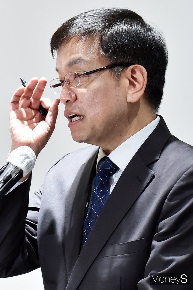 [머니S포토] 최상목 