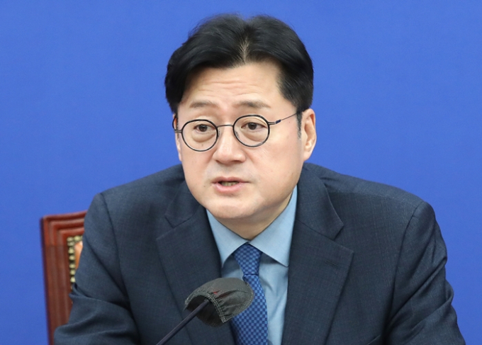 홍익표 