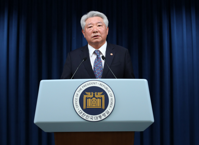 윤석열 대통령이 지난 6일 이동관 전 방송통신위원장 사임 5일 만에 김홍일 국민권익위원장을 후임으로 지명했다. 사진은 김 후보자가 지난 6일 용산 대통령실 청사 브리핑룸에서 임명 소감을 밝히는 모습. /사진=뉴스1 