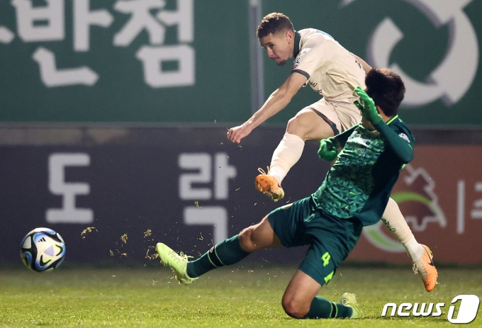 [사진] 갈레고, 회심의 슈팅