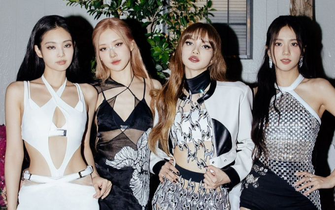 와이지엔터테인먼트(YG)가 블랙핑크 재계약과 베이비몬스터 흥행으로 주가가 반등할 것이라는 전망이 나왔다. 사진은 블랙핑크. /사진=블랙핑크 공식 인스타그램 