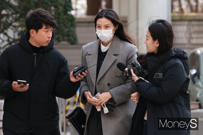 [머니S포토] 공판 출석한 조민 "성실히 재판에 임하겠다"