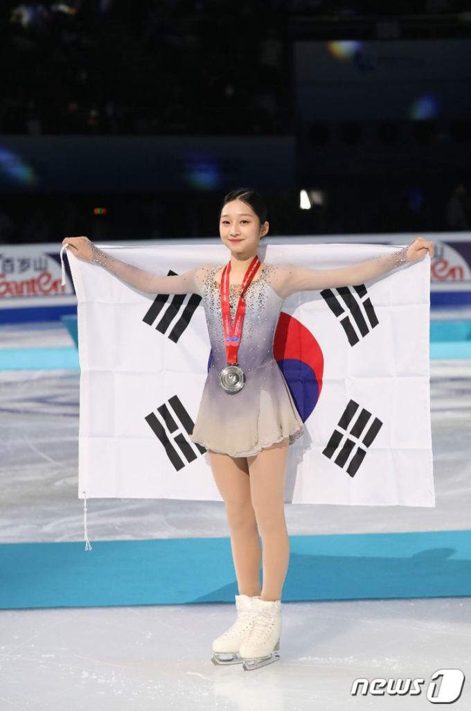[사진] 2년 연속 은메달 차지한 신지아
