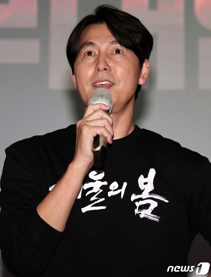 [사진] '이태신 장군' 정우성 '영화 많이 봐주셔서 감사해요'