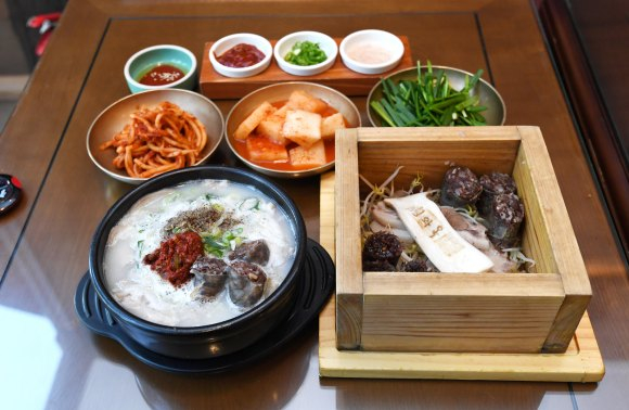 청와옥 인기 메뉴. /사진=다이어리알