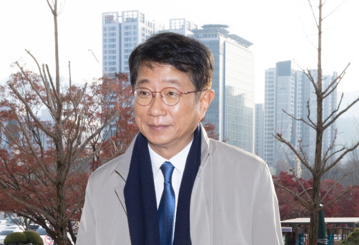박상우 국토교통부 장관 후보자가 지난 5일 경기 과천시 정부과천청사의 인사청문회 준비사무실로 들어서고 있다. /사진=뉴스1