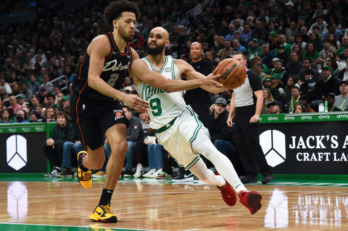 NBA 디트로이트가 보스턴에게 패하며 리그 최다 28연패 타이 기록을 세웠다. 사진은 디트로이트와 보스턴의 경기 모습. /사진= 로이터