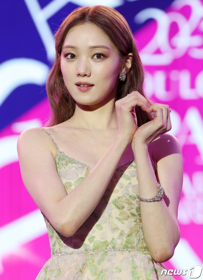 [사진] 이성경, 내 마음이에요