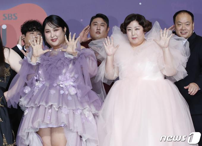 [사진] 풍자·신기루, 쌍둥이 아니에요