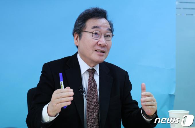 이낙연 전 국무총리가 29일 서울 종로구 공평동 뉴스1 본사에서 인터뷰를 하고 있다. 2023.12.29/뉴스1 ⓒ News1 박정호 기자