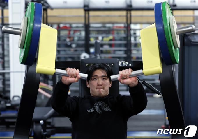 [사진] '기다려 파리'