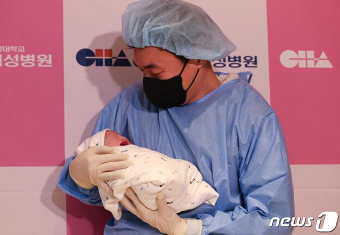 [사진] 2024년 갑진년 새해둥이