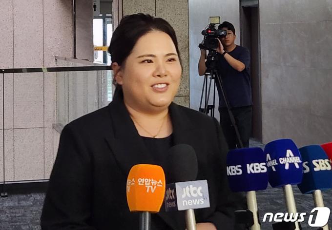 IOC 선수위원에 도전하는 박인비(골프)가 IOC 선수위원 후보선발 평가위원회를 하기 앞서 취재진과 인터뷰를 하고 있다. 2023.8.10/뉴스1 ⓒ News1 이재상 기자
