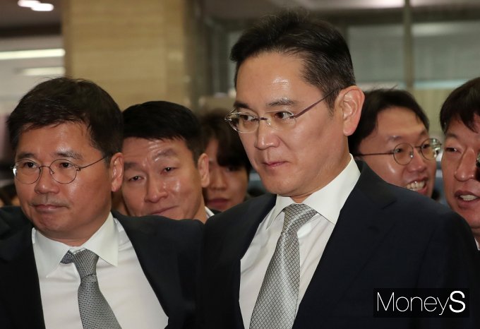 [머니S포토] 이재용 삼성전자 회장, 2024 경제계 신년인사회 참석