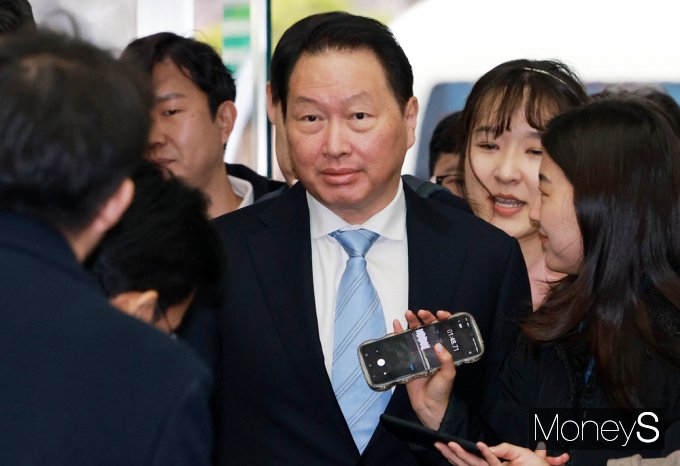 [머니S포토] 2024 경제계 신년 인사회 참석한 SK 최태원 회장