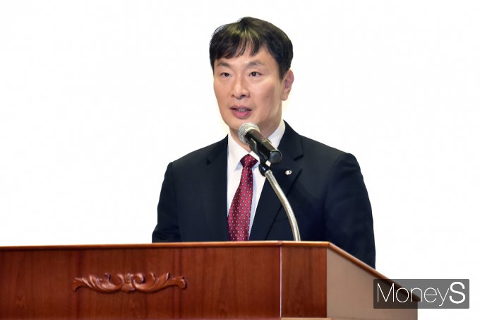 [머니S포토] 금감원 이복현 