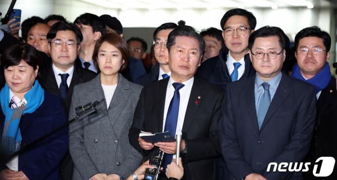 [사진] 이재명 당대표 정치적 테러에 대한 긴급 최고위 입장발표