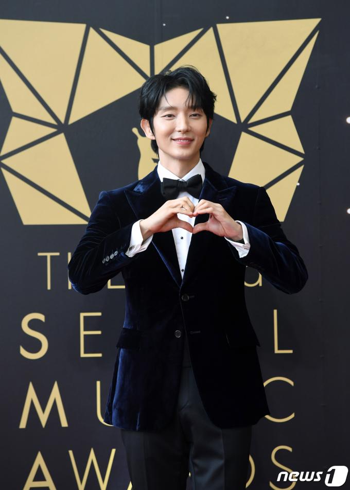 [사진] 이준기, 태국을 빛내는 명품 미소