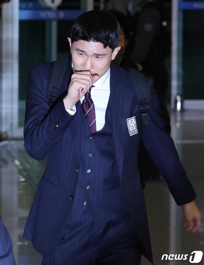 [사진] 아시안컵 전지훈련장 향하는 김민재