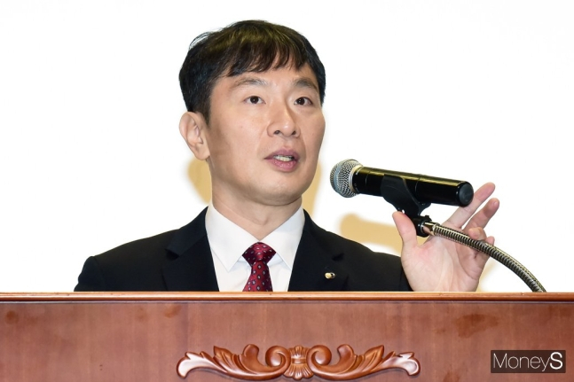 이복현 금감원장이 지난 2일 서울 여의도 금융감독원 서울본원에서 진행된 2024녀 금융감독원 시무식에서 신년사를 전하고 있다./사진=머니S 임한별 기자