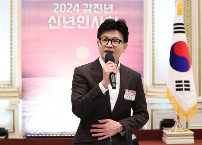한동훈 국민의힘 비상대책위원장이 3일 인재영입위원장을 겸임한다고 밝혔다. 사진은 한 비대위원장이 3일 청와대 영빈관에서 열린 2024년 신년인사회에서 신년 덕담을 하는 모습. /사진=뉴시스