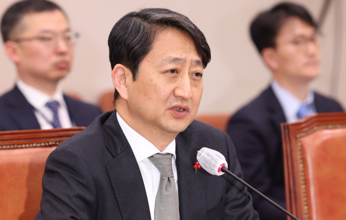3일 서울 여의도 국회에서 열린 인사청문회에 참석한 안덕근 산업통상자원부 장관 후보자가 질의에 답변하는 모습. /사진=뉴시스