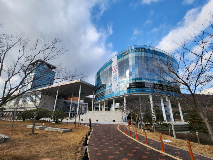 전남도의회가 국민권익위원회의 2023년 공공기관 종합청렴도 평가에서 4년 연속 2등급을 받았다./전남도의회