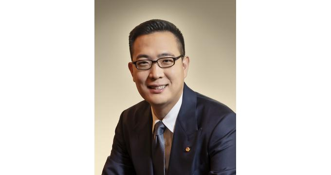 한화 3남 김동선, ㈜한화 부사장 선임… 해외사업 챙긴다