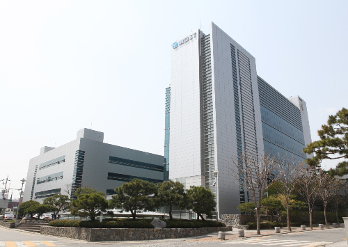 동아에스티가 미국 식품의약국에 스텔라라 바이오시밀러  'DMB-3115' 품목허가 신청을 완료하고 글로벌 시장점유율을 확대할 방침이다. 동아에스티 본사 전경. /사진=동아에스티