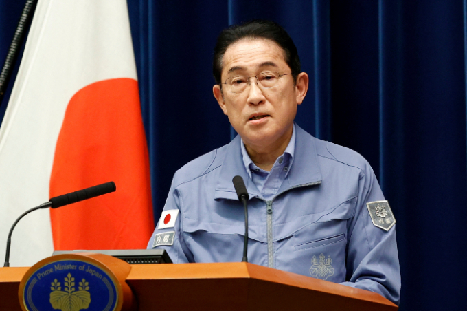 기시다 후미오 일본 총리가 임시 주택 건설 등 조기 착수를 5일 지시했다. 사진은 지난 4일 기시다 총리가총리 관저에서 기자회견을 하는 모습. /사진=로이터
