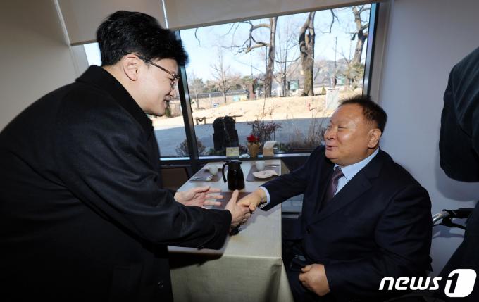 [사진] 이상민 만나는 한동훈