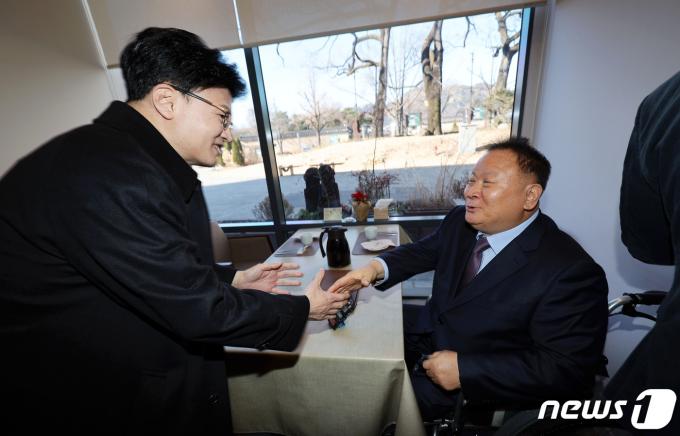 [사진] 회동하는 한동훈 비대위원장·이상민 의원